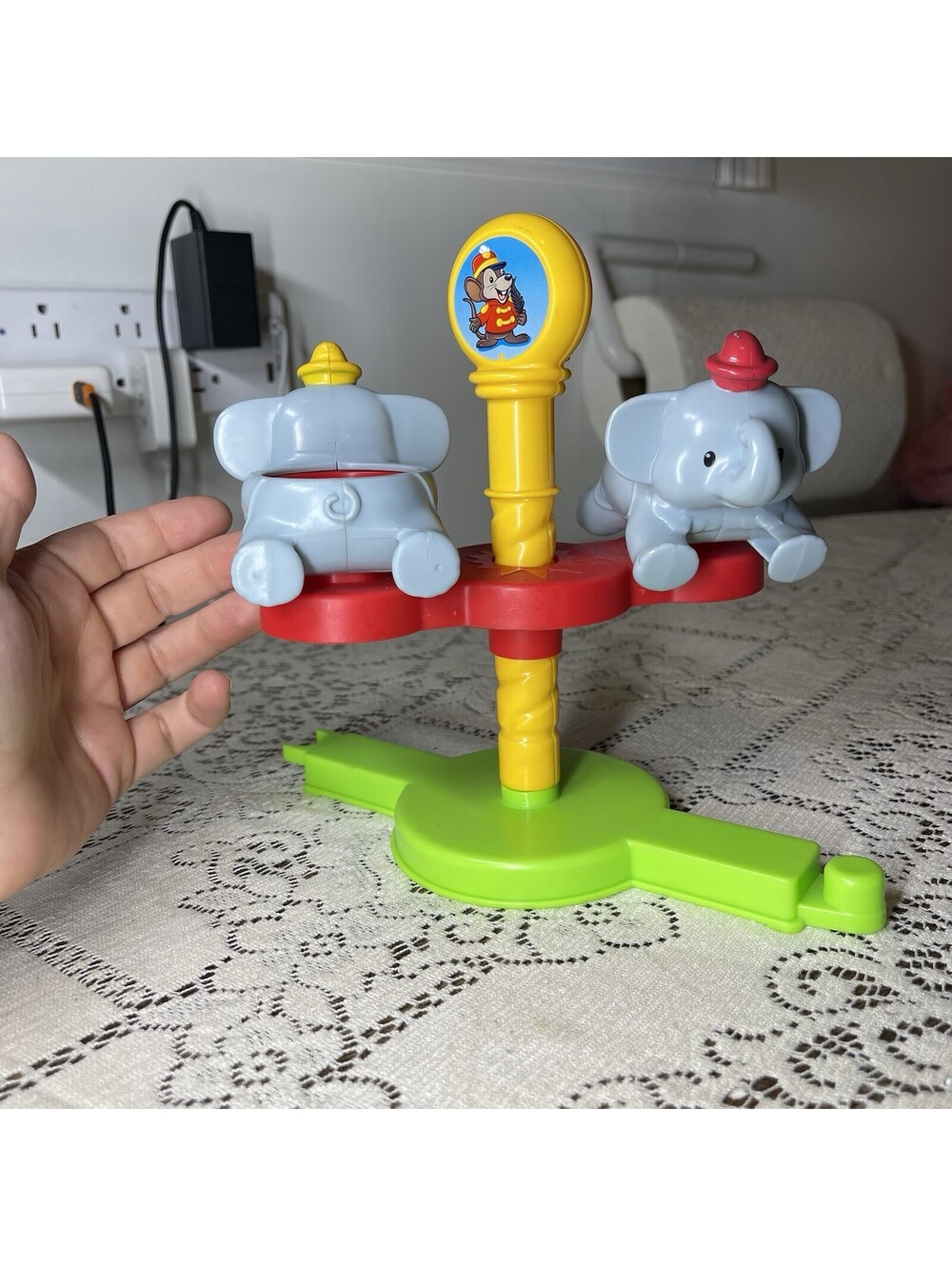 Fisher Price Little People Magical Day at Disney Dumbo Ride Spinning Elephants